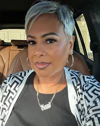 Feeling like me again. 💇🏽‍♀️ #pixie #pixiecut #grayhair #shorthair