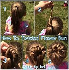 twisty bun frisuren blumenmadchen haar frisur kleinkind