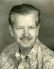 Mozelle Hicks's Instagram, Twitter & Facebook