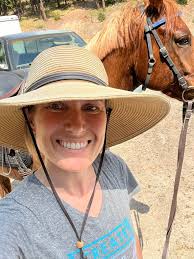 Do you have a child that loves 🐎 horses 🐎?Do you want to try something  new? No matter what experience you have with horses this is NEW 🆕Standing 