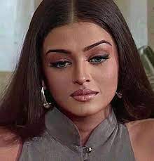 Collection with 1142 high quality pics. Instagram Photo By Nadia Jan 2 2020 At 9 39 Pm Bollywood Makeup Aishwarya Rai Makeup Celebs Without Makeup