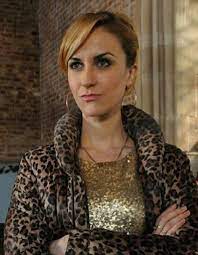 Popular innocent actress katherine kelly rose to fame as gobby barmaid becky mcdonald, which was a drastically different change in style from her previous role, and in real life she mixes with royalty. Becky Macdonald Coronation Street Actors Katherine Kelly Coronation Street