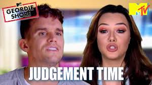 Cancun Chris Had Different Plans For Vicky And Holly