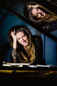 Iris boeken voor uw (online) event? Iris Hond Ik Heb Lang Muziek Niet Vanuit Mijn Hart Kunnen Schrijven Nrc