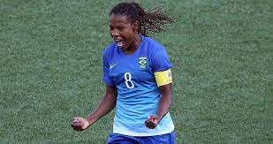 A iniciativa se chama #presasnos80 e tem como objetivo chamar atenção para a importância do apoio ao esporte. Formiga Selecao Brasileira Feminina Toda Bahia