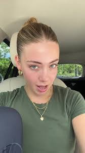 Abby Vang's Instagram, Twitter & Facebook