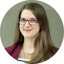 Amy Rohn's Instagram, Twitter & Facebook