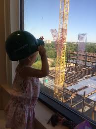 Construction workers send 'get well' note to girl with cancer at Missouri  hospital