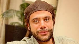 Pagesmediatv & filmtv networkمسلسلات رمضان 2021posts. Ø¹Ù„Ù‰ Ø®Ø·Ù‰ ÙˆØ§Ù„Ø¯Ù‡ Ù…Ø­Ù…Ø¯ Ø¹Ø§Ø¯Ù„ Ø¥Ù…Ø§Ù… Ø§Ù„Ø£Ø¹Ù„Ù‰ Ø£Ø¬Ø±Ø§ ÙÙŠ Ø±Ù…Ø¶Ø§Ù† Ø¨Ù…Ø¨Ù„Øº ÙÙ„ÙƒÙŠ Rt Arabic