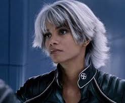 Halle Berry Said Chris Hemsworth "Stood Up For Her" Filming 'Crime 101'