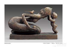 16 Beautiful Sculptures From All Over The World Made For Mothers With Love Sculpture Sculpture Art Metal Art Sculpture