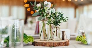 Ça y est le moment est venu de vous jeter à l'eau. Deco Florale Mariage Faire Ses Compositions Soi Meme Marie Claire