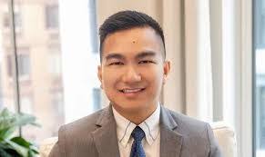 Albert Bayer's Instagram, Twitter & Facebook