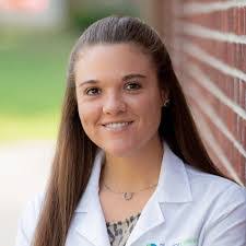 Courtney Roberson's Instagram, Twitter & Facebook