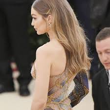 Try one of these instagrammable gala hairstyle ideas. How To Copy Gigi Hadid S Hair At The Met Gala