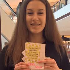 We want to make people think of kindness': Local students try to spur good  will at Orland Park mall
