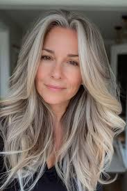 15 Stunning Short Haircuts Women Over 60 Will Love