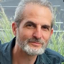 David Comiskey's Instagram, Twitter & Facebook