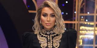 ممثلة ومغنية مصرية، شاركت في برنامج ستار أكاديمي 5، ثم دخلت مجال التمثيل عن طريق فيلم عمر وسلمي 2. Ù…Ø§ÙŠØ§ Ø¯ÙŠØ§Ø¨ Ù„Ùˆ ÙƒÙ†Øª Ù‚Ø§Ø¶ÙŠØ© Ù„Ø­ÙƒÙ…Øª Ø¹Ù„Ù‰ ÙØ¶Ù„ Ø´Ø§ÙƒØ± Ø¨Ù€ Ø§Ù„Ø¥Ø¹Ø¯Ø§Ù… ÙÙŠØ¯ÙŠÙˆ