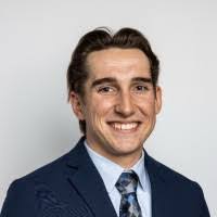 Amanda Knop's Instagram, Twitter & Facebook