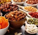 Орехи и сухофрукты – польза для организма