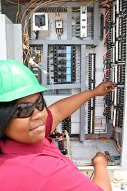 thebahamasweekly.com