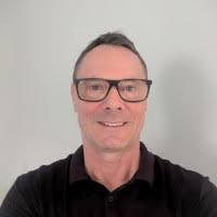 1400+ "Oliver Mann" profiles