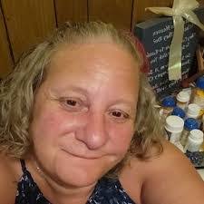 Renee Wheatley's Instagram, Twitter & Facebook