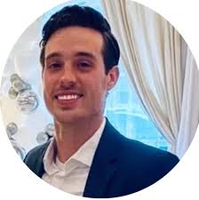 Kyndall and Hannah behind the pool bar today! Make sure to go see their  smiling faces!🙃