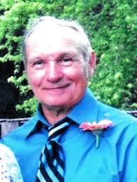 Robert Scharlau's Instagram, Twitter & Facebook