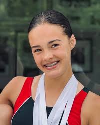 SWEM Kayla Gerber het gekwalifiseer om aan die WCA Champs swem  kampioenskappe deel te neem 5-9 Desember in Bellville. Ons is baie trots op  haar en weet sy sal die Stellies-naam hoog