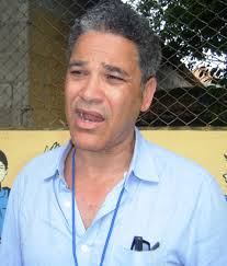 ATACANDODIGITAL.COM : Iglesia “El Buen Vecino” de New York reparte útiles  escolares en Hato Mayor