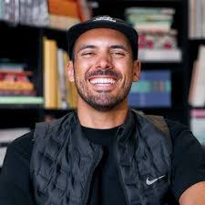 🫣 I've often felt intimidated by 'bigger boys' whenever I saw a shoot for  film or TV