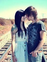 Download Romantic Couple Wallpaper 35816 From Mobile Wallpapers This Romantic Couple Mobile Wallpaper Is Compatibl Cute Emo Couples Emo Couples Alone Girl Pic