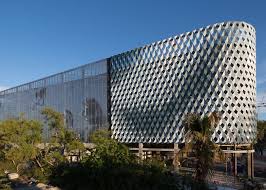 Miami Parking Garage Wrapped In Perforated Screens Facade Design Kinetic Architecture Miami Design