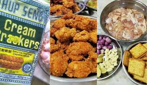 Tambah ayam dan kicap untuk buat rasa mee goreng korang sedap giler. Resepi Ayam Goreng Rangup Guna Biskut Hup Seng Memang Rare