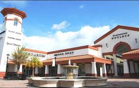 Just 15 Minutes From St Augustine S Historic District You Can Shop Modern High End Outlet Malls At St Augustine Outlets A Outlet Mall St Augustine Outlets