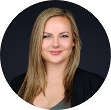 Lori Mcnaughton's Instagram, Twitter & Facebook