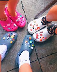 Aesthetic Black Crocs With Charms Vsco Cuteclothes Images Shoes Crocs Crocs Shoes