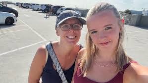 Edwina Pickering's Instagram, Twitter & Facebook