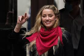 Page six reported that oonagh was born on april 8 with the help of a surrogate after heard was told she would never be able to carry her own baby. Amber Heard Welcomes Baby Girl Oonagh Via Surrogate Sports Grind Entertainment
