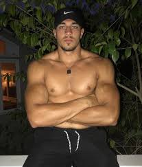 Tommy is also a boxer, just like his elder brother tyson fury. First Love Island 2019 Star Revealed And It S Tyson Fury S Younger Brother Tommy Birmingham Live