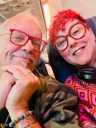 E bessere Start an eng Vakanz kann et bal net ginn. Eise Jong huet eis op  Lanzarote an deem Fliger geflunn, dee mäi Mann designed huet. Mäin ❤️ass  dankbar, ech hunn all