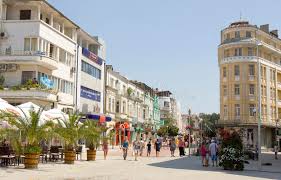 Varna, according to hindu scriptures, refers to the classification of people based on their qualities. Mitte Von Varna Bulgarien Redaktionelles Stockbild Bild Von Stadtisch 78798589