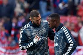 Trägt benzema den schutz aus aberglaube? Real Madrid Der Beste Sturmer Vinicius Junior Adelt Karim Benzema