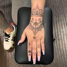 Tattoos By Devorah On Instagram Back To Business And Having Fun Thanks Chloe For Letting Me Henna Inspired Tattoos Pretty Hand Tattoos Simple Hand Tattoos