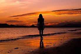 Daftar spot foto paling keren dan hits di jogja yang wajib segera kamu explore. 5 Trik Foto Di Pantai Agar Terlihat Kece Di Instagram Kamu Jadiberita Com