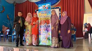Sedangkan pembuatan laporan kkn dilakukan pada minggu ke 6. Program Jom Hadir Ke Sekolah Berjaya Tingkat Bilangan Murid Hadir Penuh Di Sk Sungai Bedaun Jpwpl Sana Sini Berita Rasmi Jabatan Pendidikan Wp Labuan