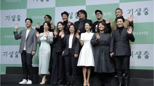 Parasite 2019 year free hd. Hulu To Exclusively Stream Parasite Youtube