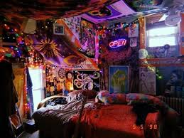 Inspiration from the cutest hippie store ever in amsterdam. 43 Awesome Hippie Bedrooms Decor Ideas In 2020 Hippie Bedroom Decor Chill Room Retro Room